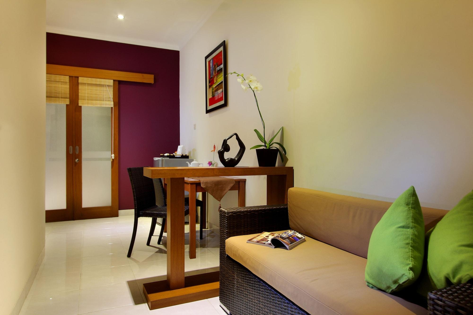 The Banyumas Villa Denpasa Buitenkant foto