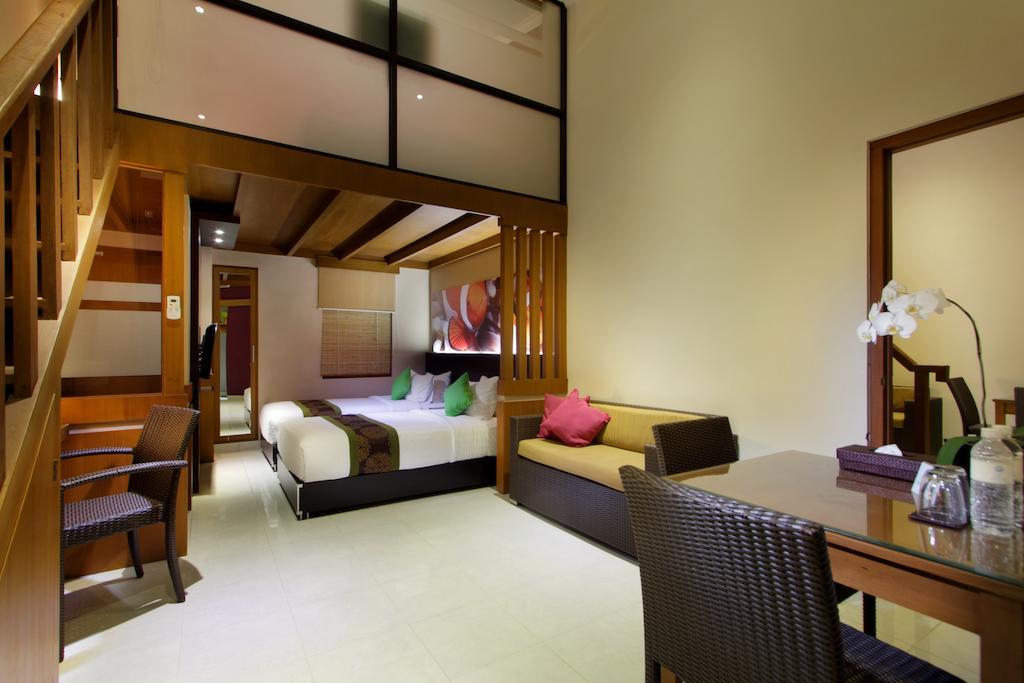 The Banyumas Villa Denpasa Buitenkant foto