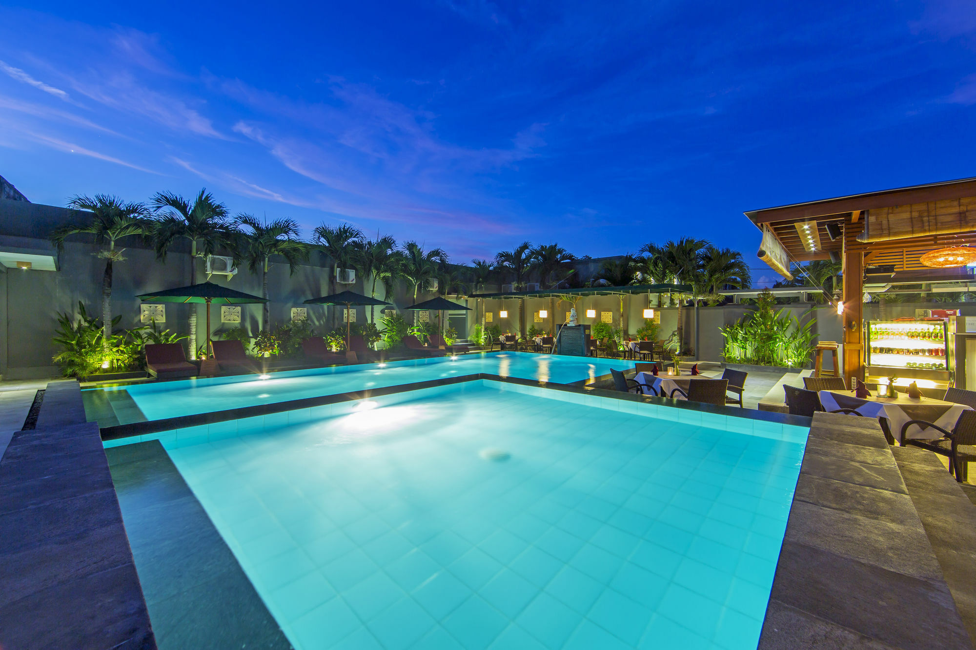The Banyumas Villa Denpasa Buitenkant foto