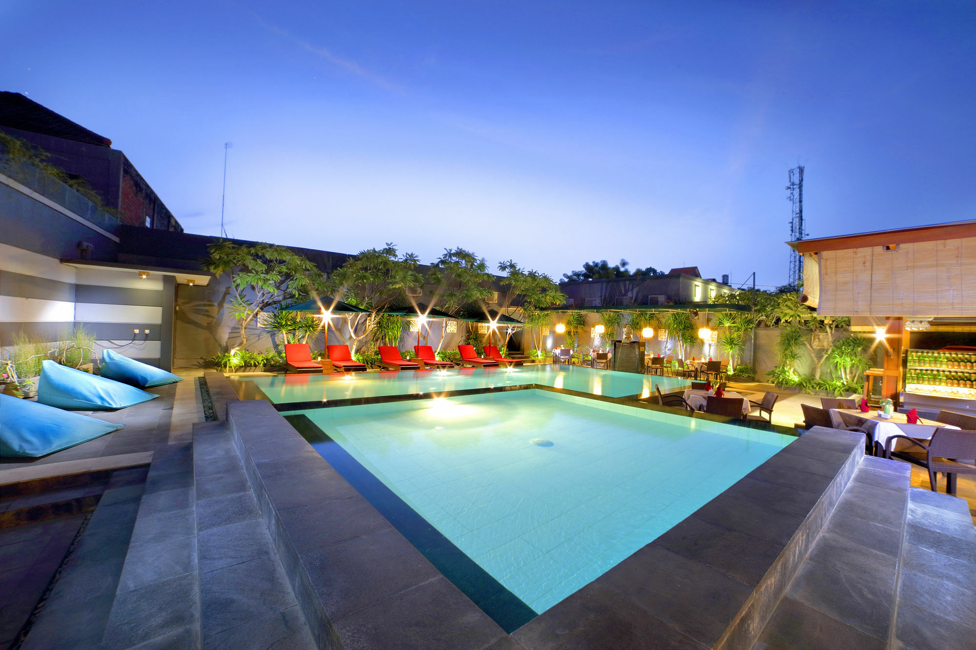 The Banyumas Villa Denpasa Buitenkant foto