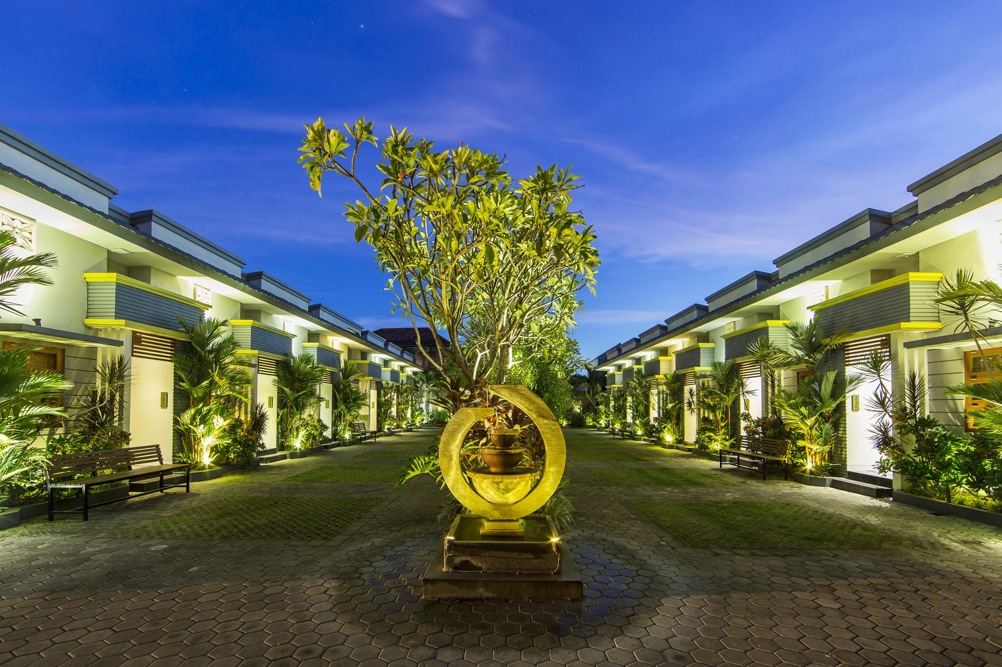 The Banyumas Villa Denpasa Buitenkant foto